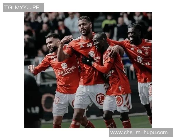 欧冠历史揭秘：八支非五大联赛球队夺冠荷甲豪门四次登顶成传奇